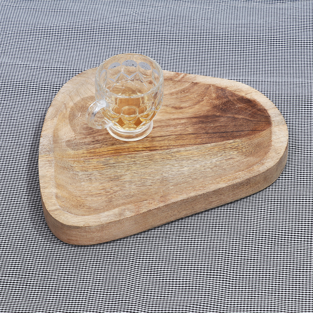 OVAL-SHAPED WOODEN TRAY